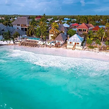 Red Monkey Beach Lodge-3